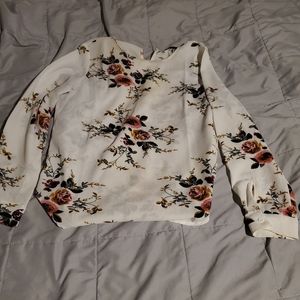 White flower long sleeve
